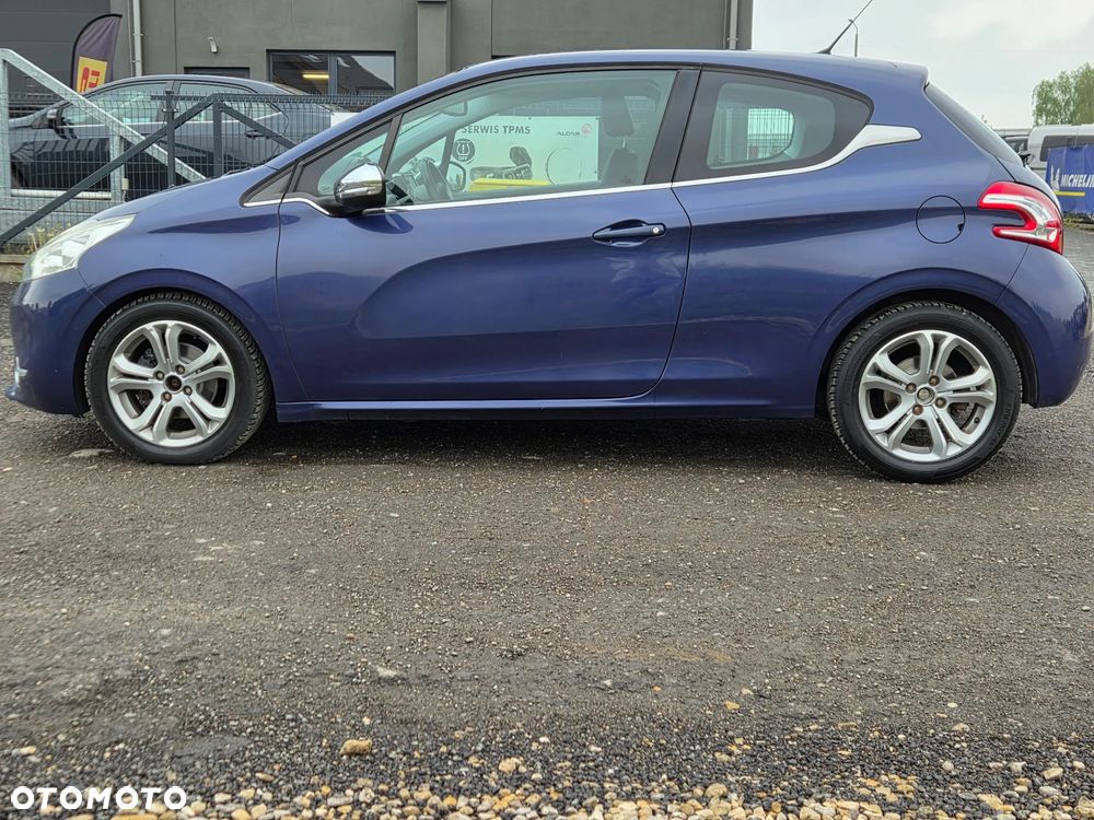 Peugeot 208 95 VTI Active - 9