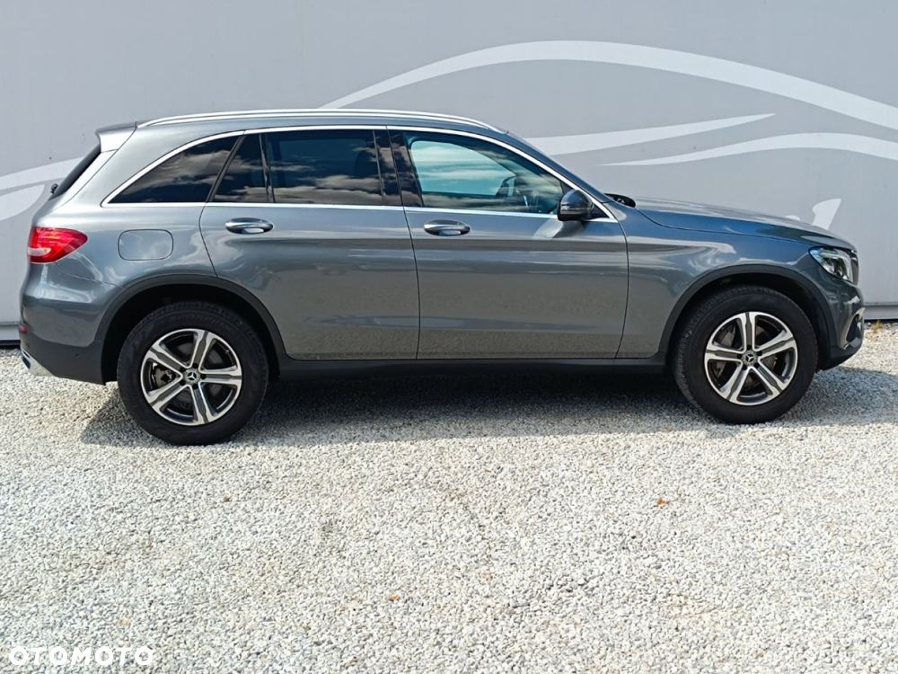 Mercedes-Benz GLC - 13