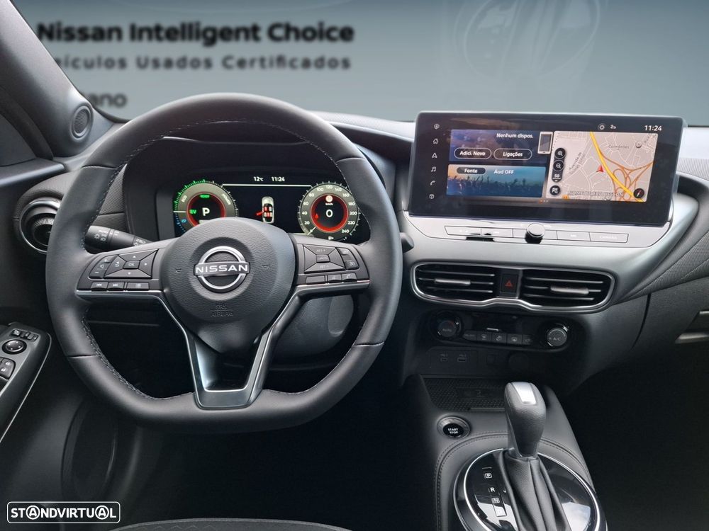 Nissan Juke 1.6 Hybrid N-Connecta Two Tone - 13