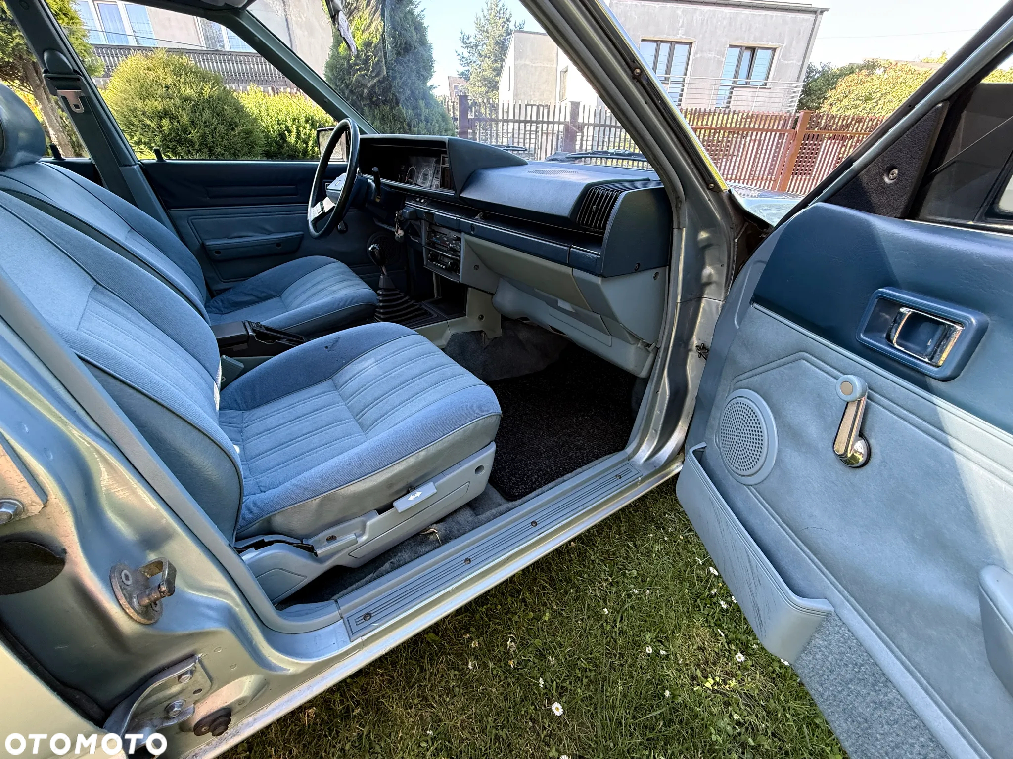 Nissan Bluebird - 11