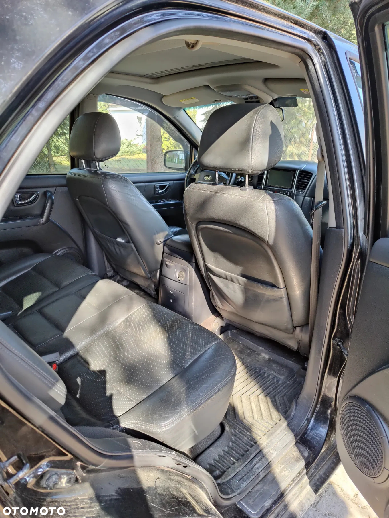 Kia Sorento 3.3 V6 LX - 9