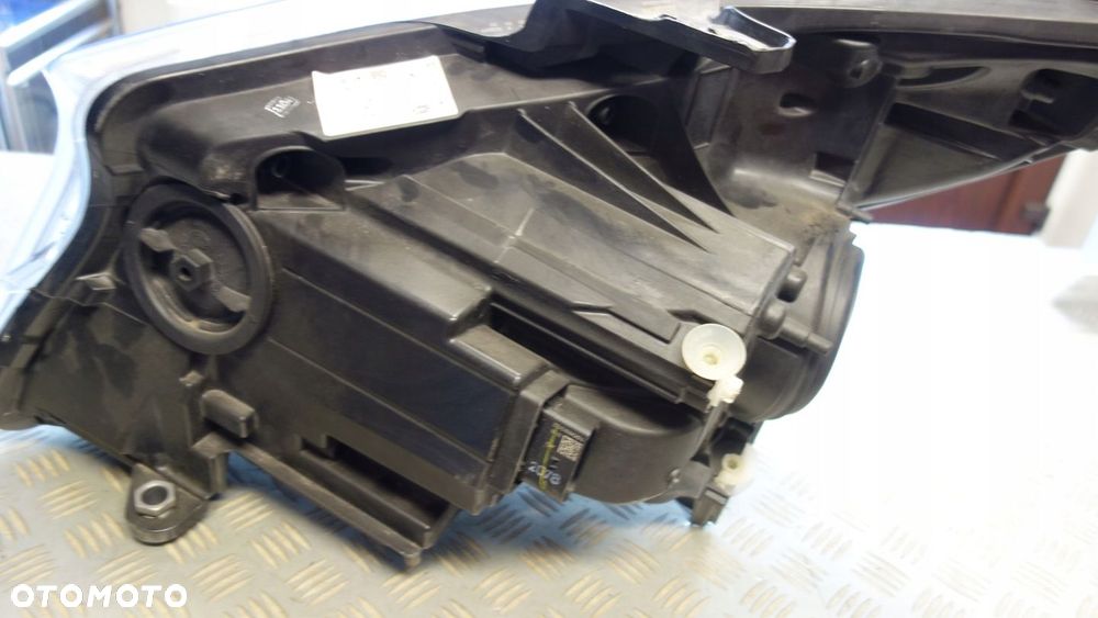 LAMPA PRAWA PRZÓD MERCEDES VIANO W447 A4479060201 - 13