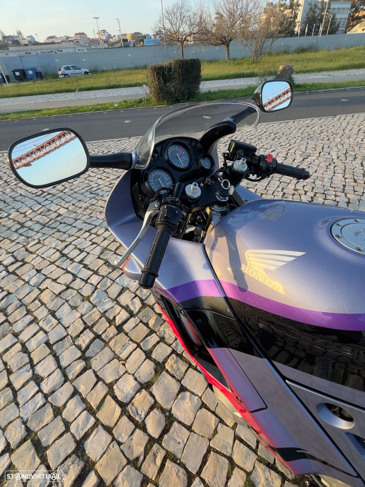 Honda CBR CBR 600F NH1L - 7