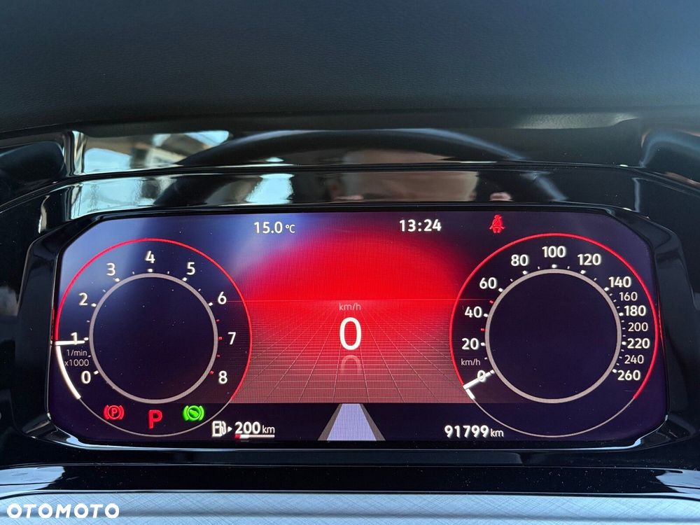 Volkswagen Golf - 22