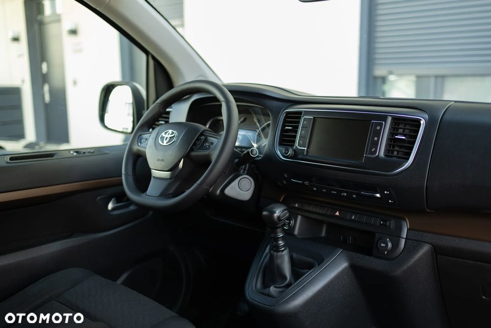Toyota Proace Verso - 10