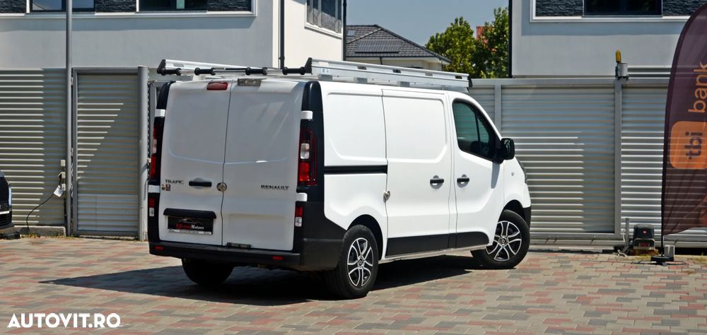 Renault Trafic - 13