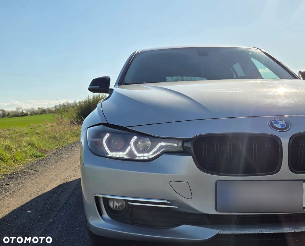 BMW Seria 3 320d DPF Edition Fleet Sport - 11