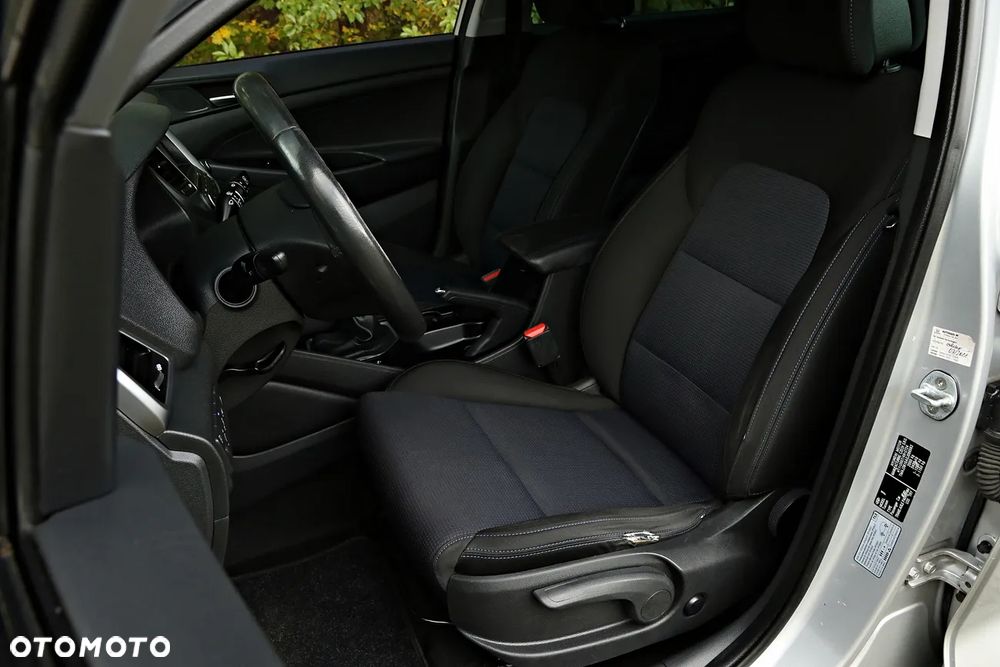 Hyundai Tucson 1.7 CRDI BlueDrive GO 2WD - 30