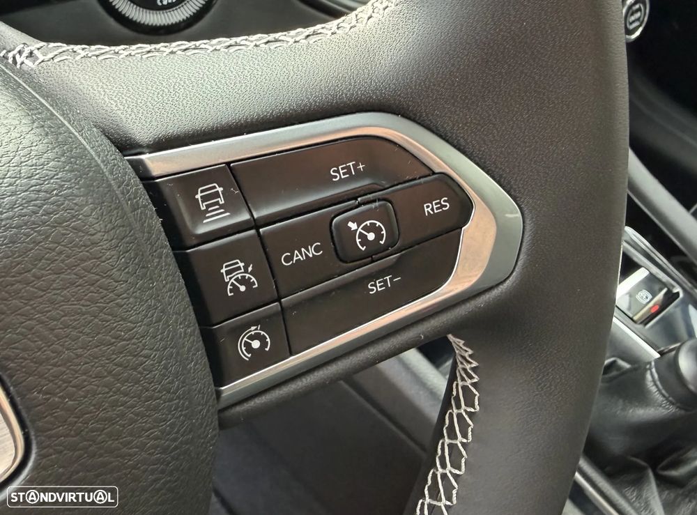 Jeep Compass 1.3 T Limited - 18