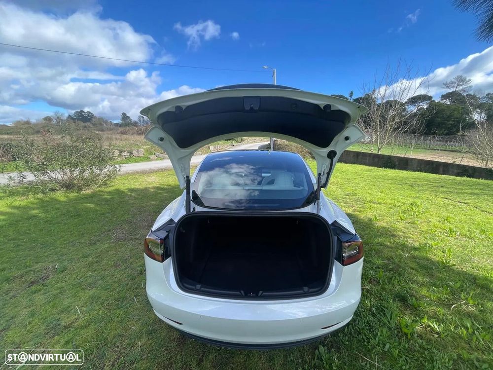 Tesla Model 3 Long Range AWD Dual Motor Performance - 32