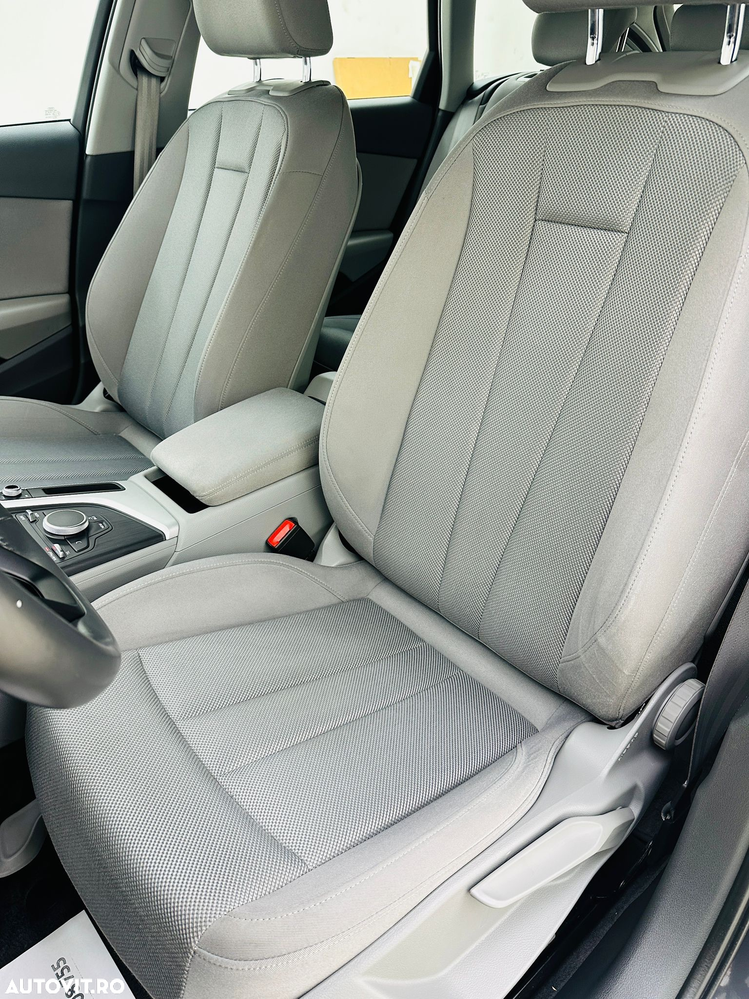 Audi A4 Avant 2.0 TDI DPF clean diesel Ambiente - 9