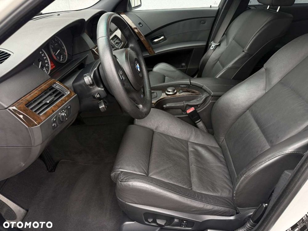 BMW Seria 5 540i Edition Sport - 18