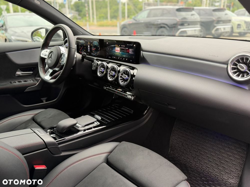 Mercedes-Benz Klasa A 200 AMG Line 7G-DCT - 11