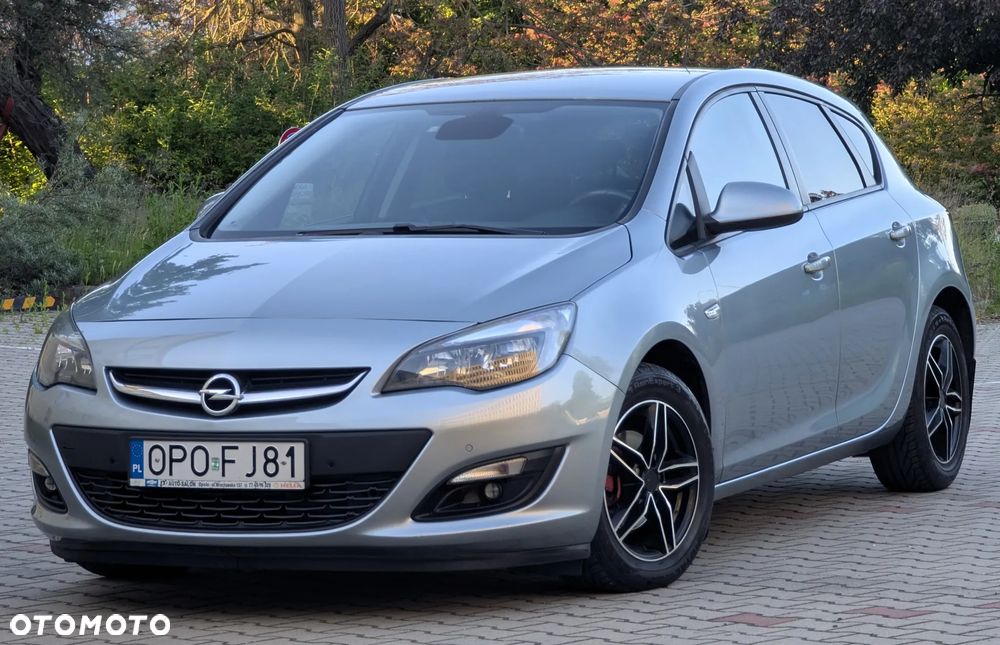 Opel Astra 1.4 T Enjoy - 19