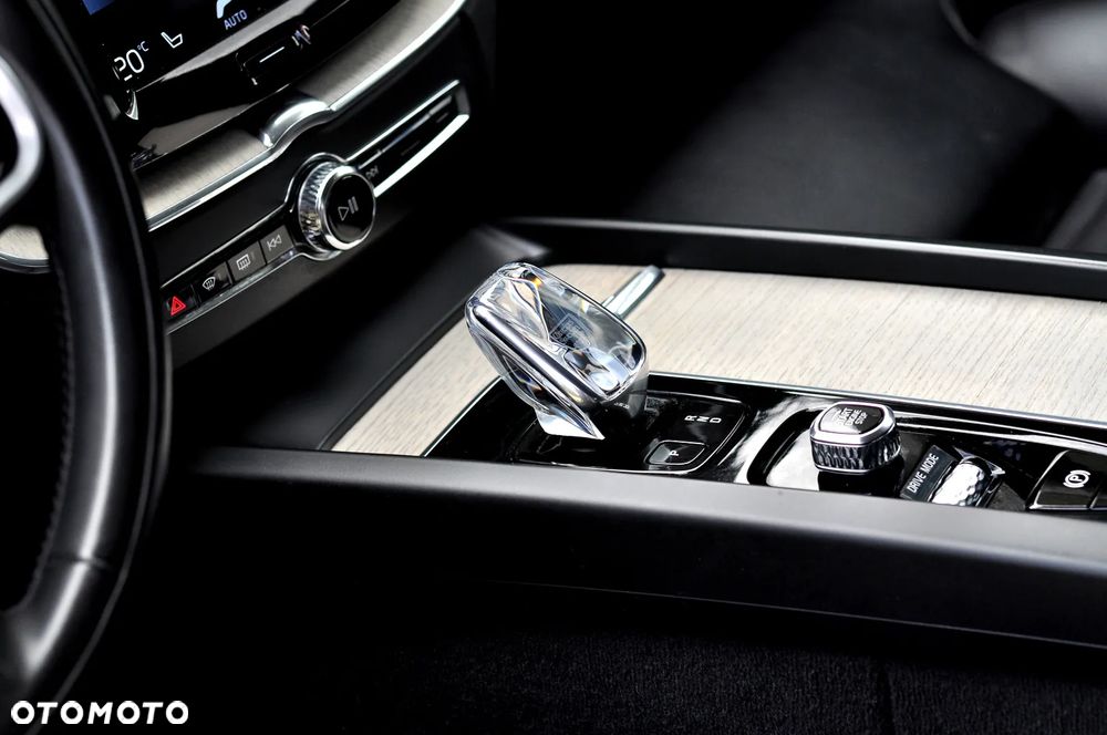Volvo XC 60 B4 D Geartronic Inscription - 32