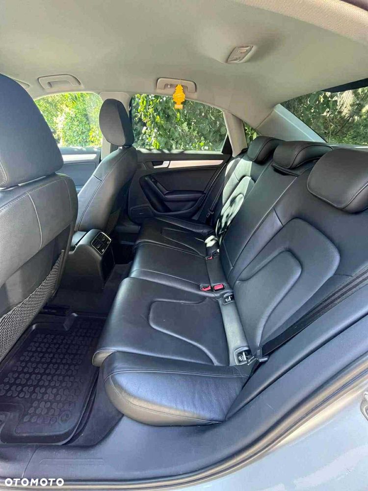 Audi A4 Limousine - 7