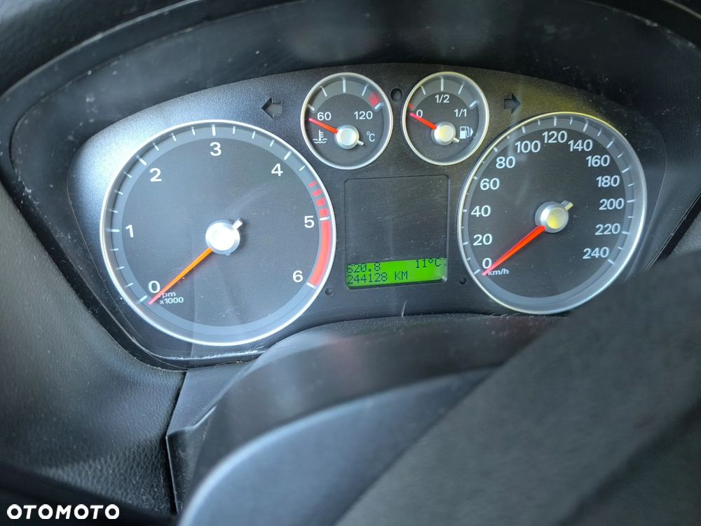 Ford Focus 1.8 TDCi Ghia - 4