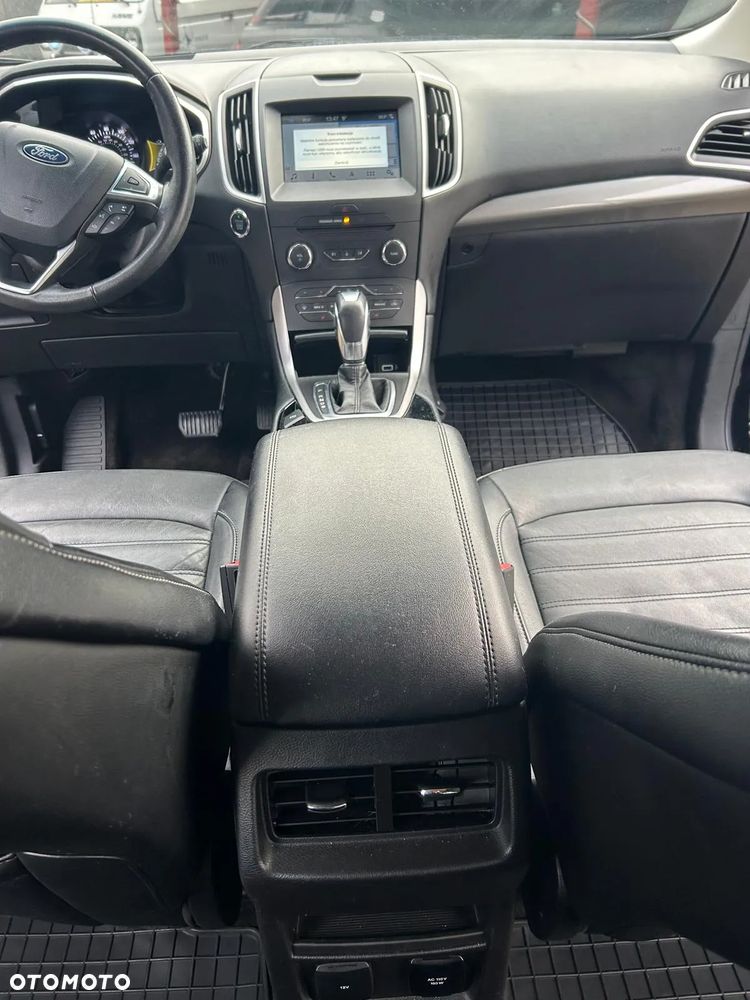 Ford Edge - 15