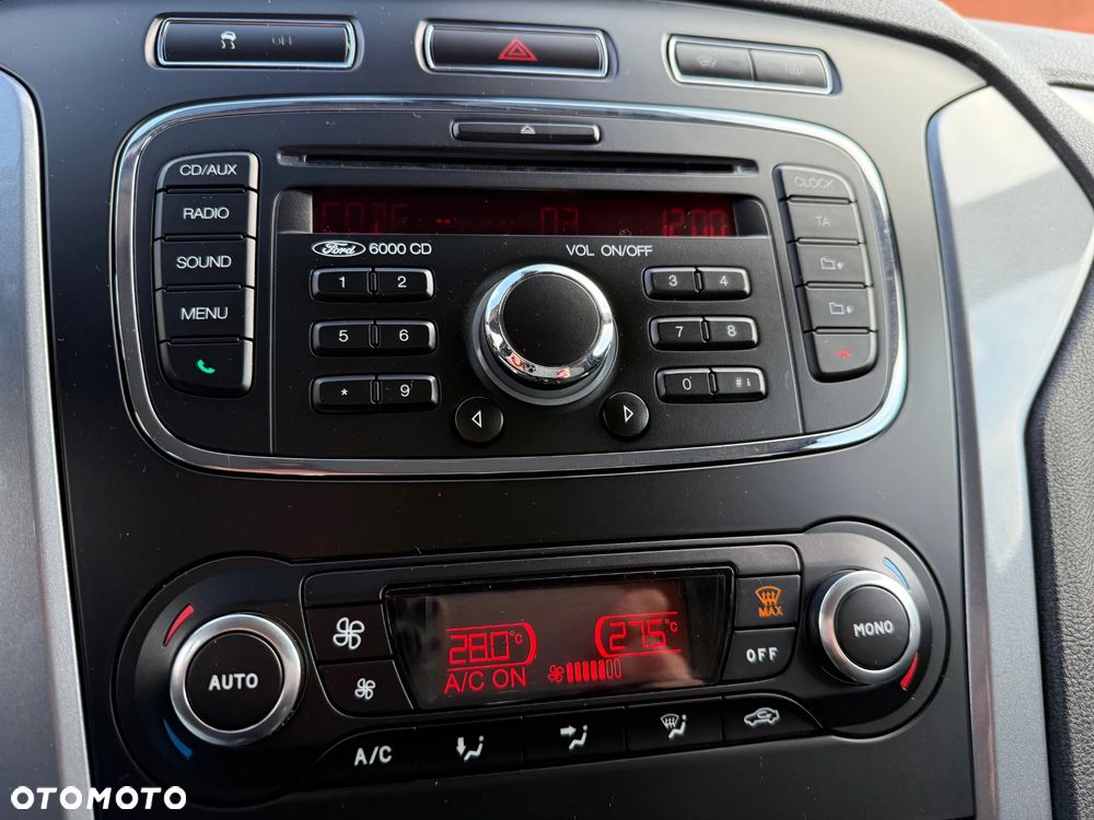 Ford Mondeo 2.0 TDCi Titanium S - 18