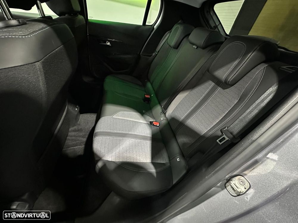 Peugeot e-208 50 kWh Active Pack - 8