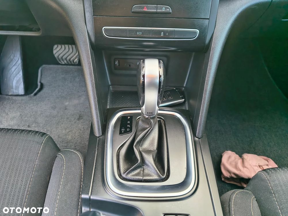 Renault Megane 1.5 dCi Limited EDC EU6 - 16
