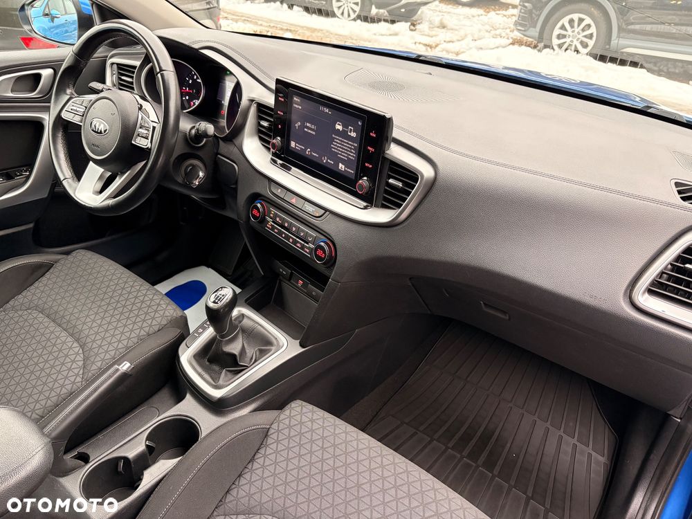 Kia Ceed 1.5 T-GDI Business Line Plus - 28