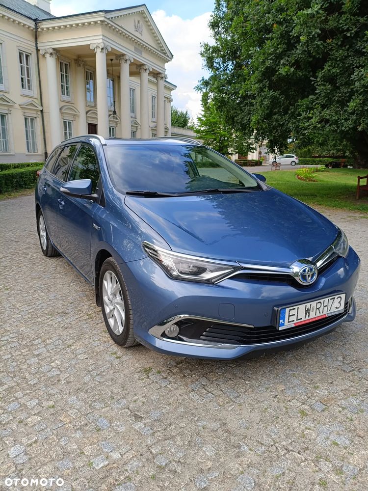Toyota Auris - 1