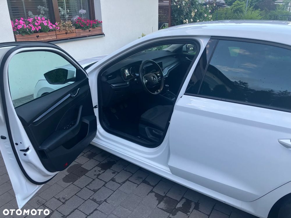 Skoda Octavia 1.5 TSI ACT Ambition - 9