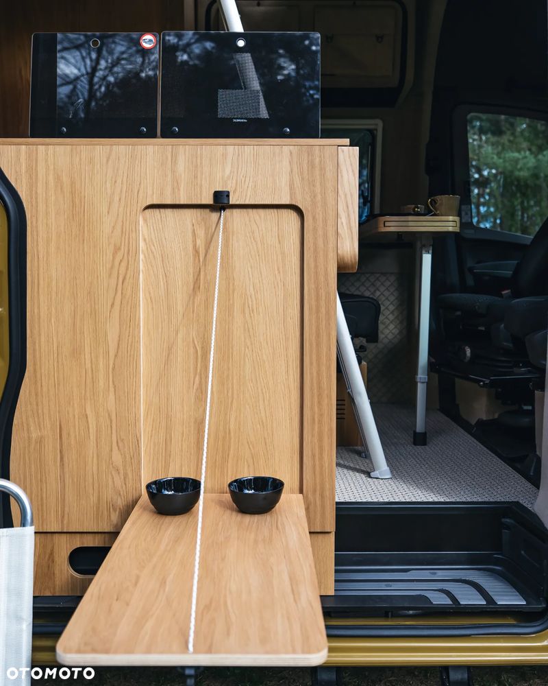 Mercedes-Benz Sprinter - 15