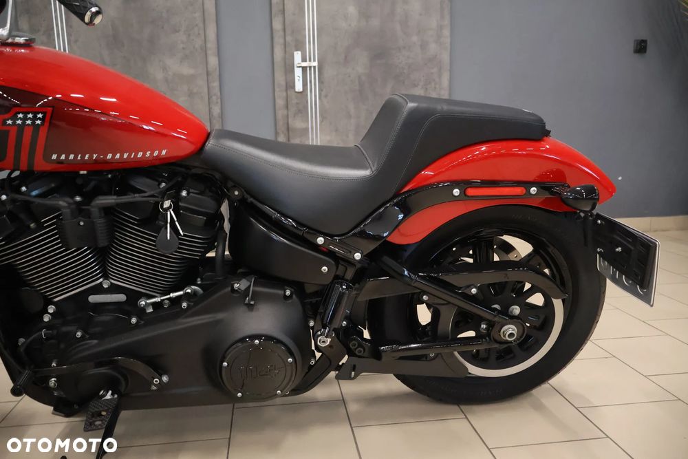 Harley-Davidson Dyna Street Bob - 10