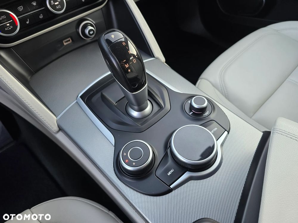 Alfa Romeo Stelvio 2.0 Turbo Super Q4 - 15