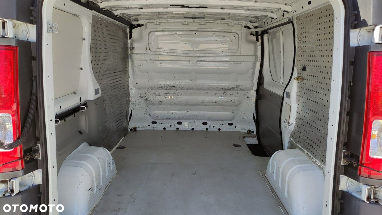 Opel Vivaro - 19
