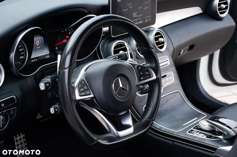 Mercedes-Benz Klasa C 400 4Matic 7G-TRONIC AMG Line - 36
