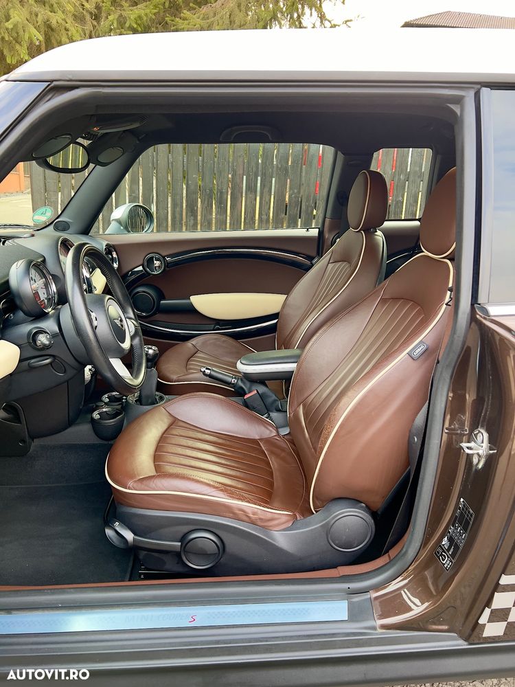 Mini Clubman - 22