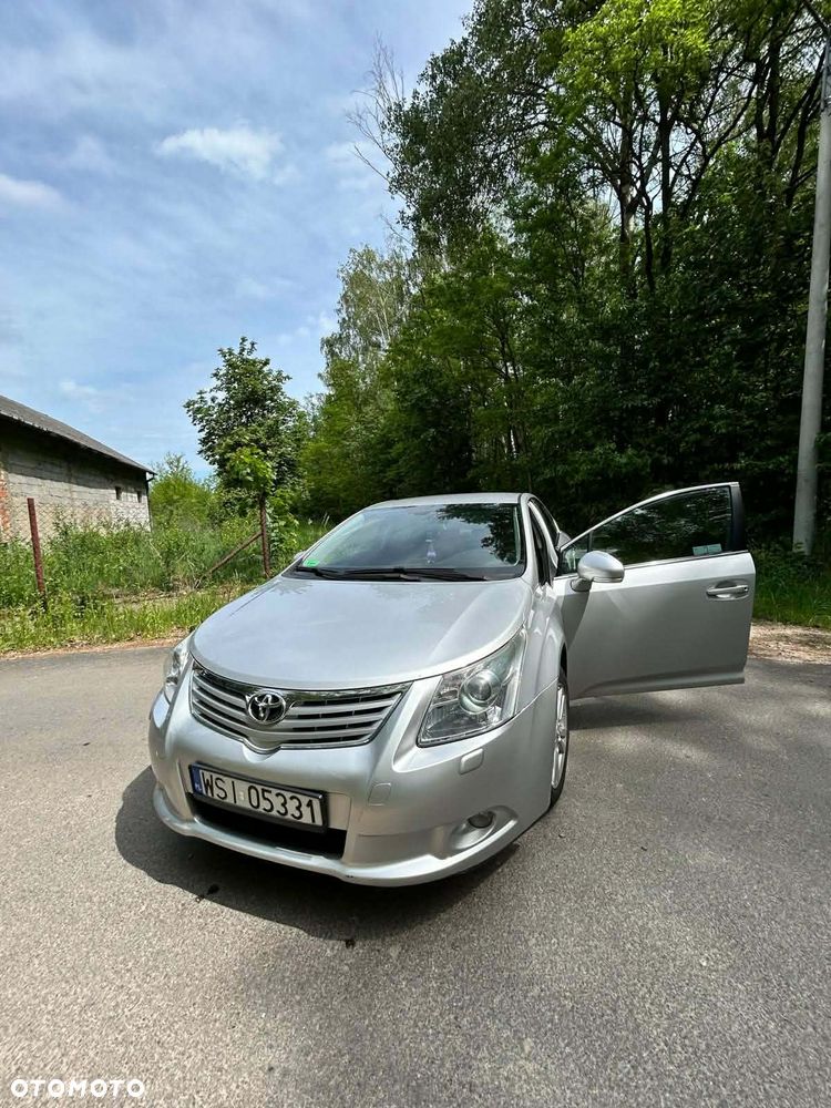 Toyota Avensis 1.8 Sol - 3