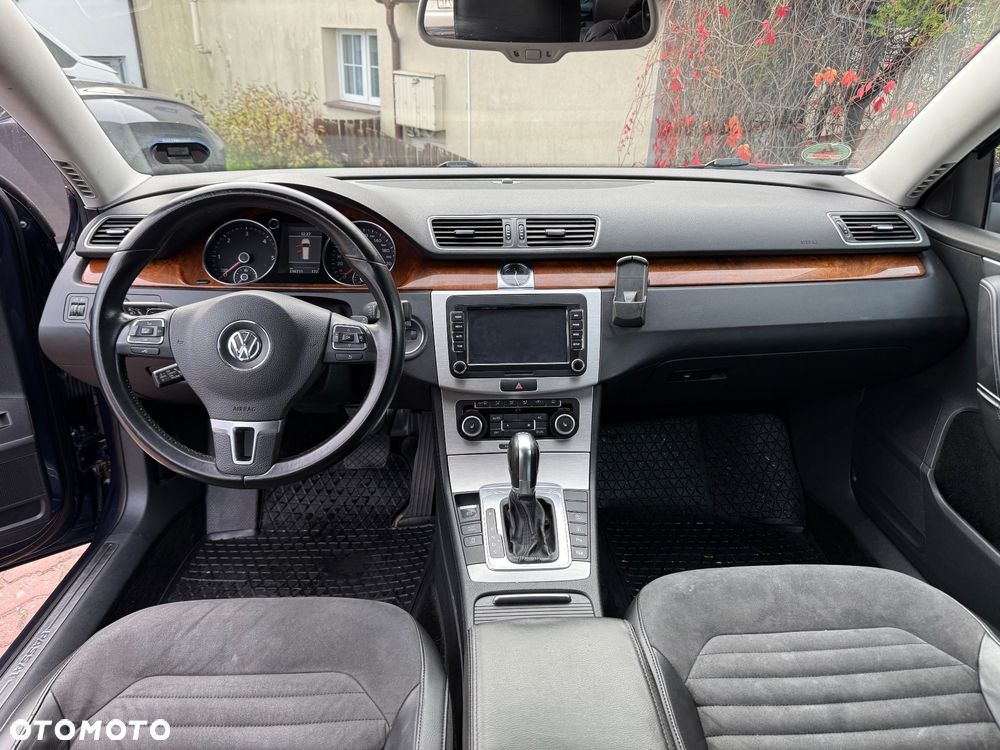 Volkswagen Passat - 13