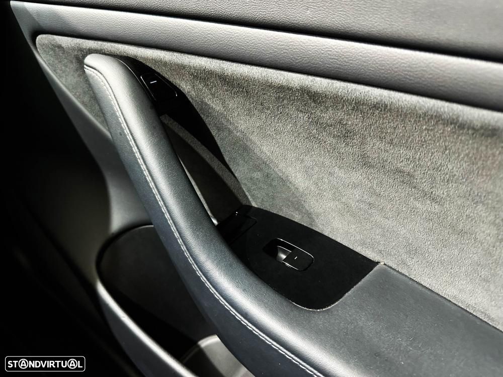 Tesla Model 3 Long-Range Dual Motor AWD - 35