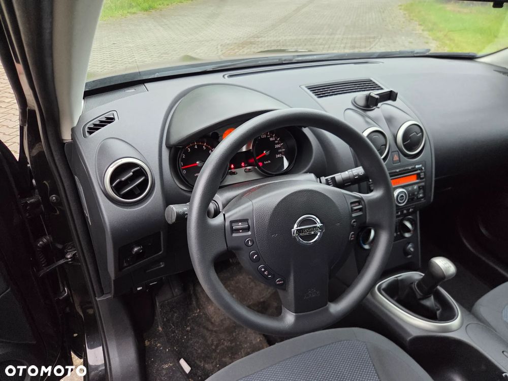 Nissan Qashqai 1.6 Visia - 9