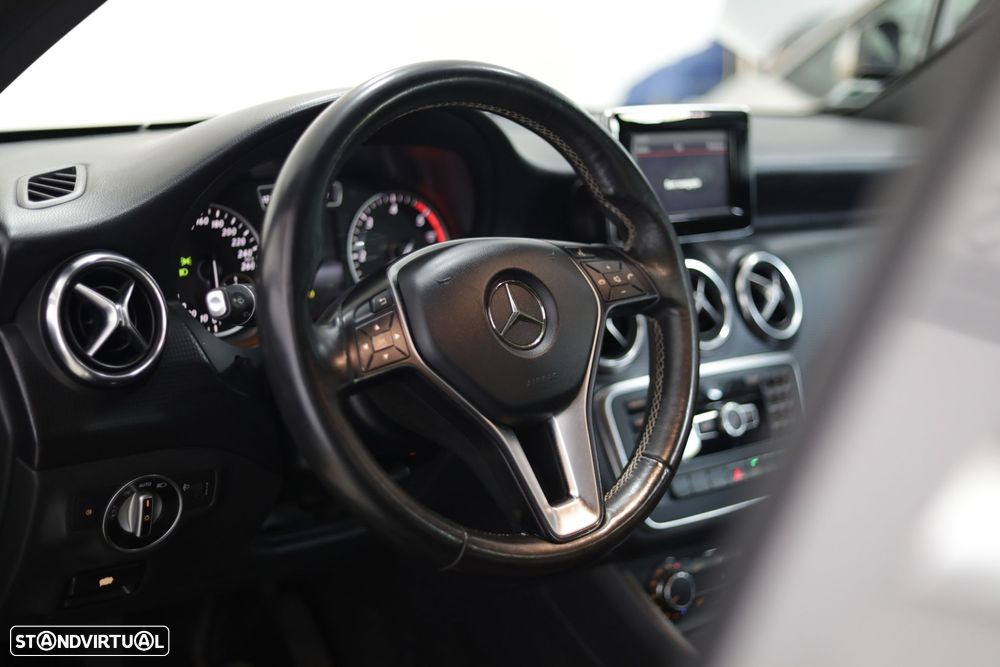 Mercedes-Benz A 160 d - 21