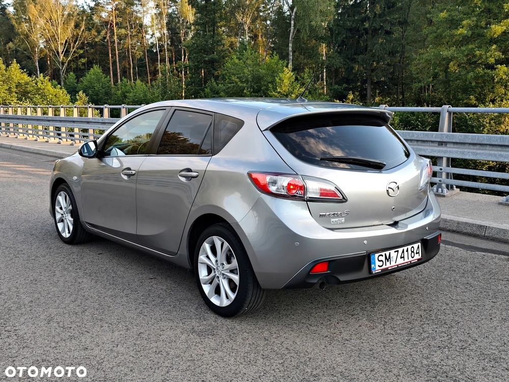 Mazda 3 1.6 Exclusive + - 5