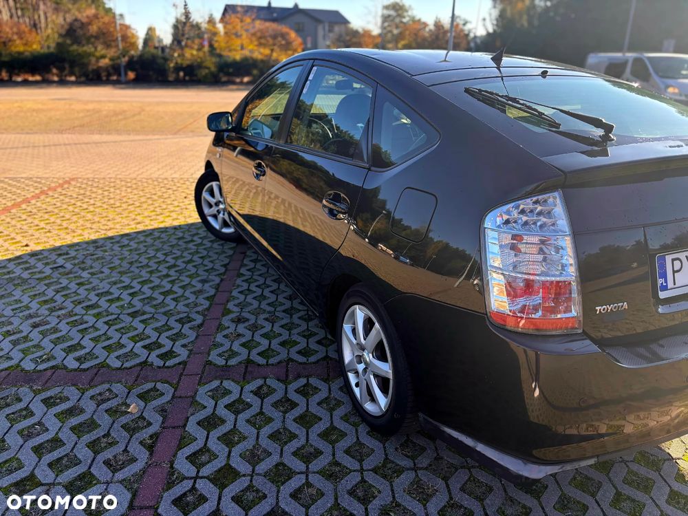 Toyota Prius 1.5 VVT-i Sol - 4