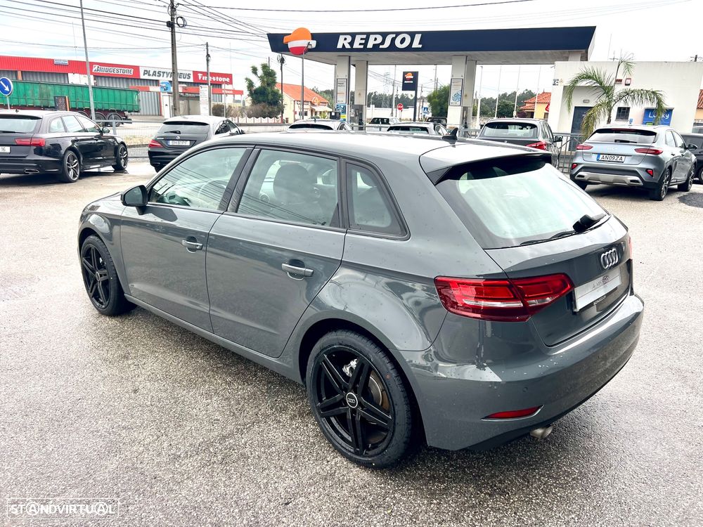 Audi A3 Sportback 1.6 TDI Sport - 3