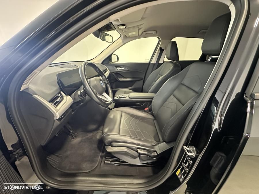 BMW iX1 xDrive30 - 12