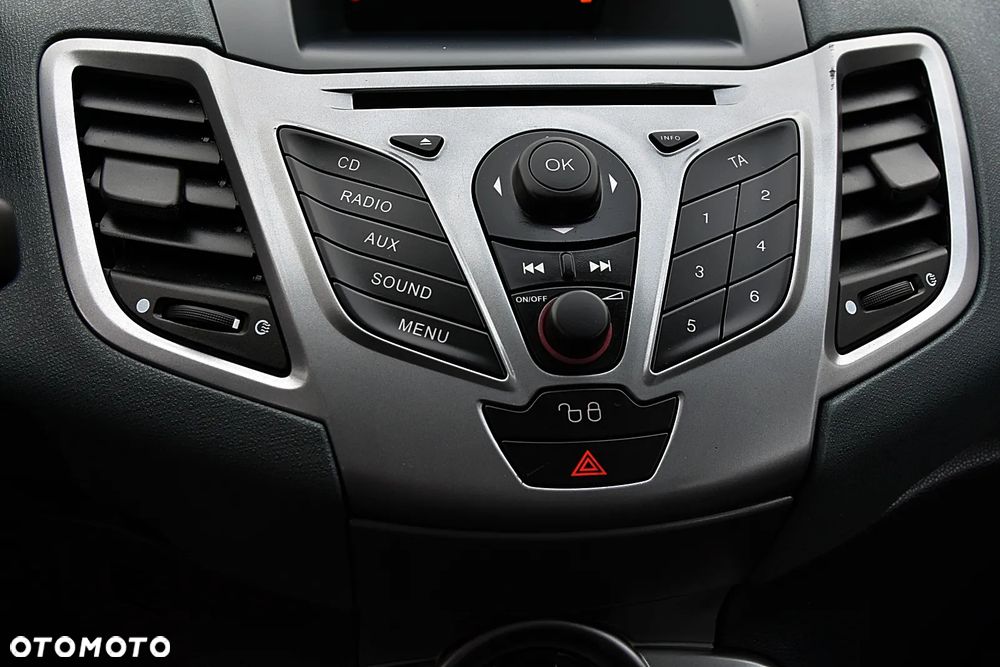 Ford Fiesta 1.25 Ambiente - 17