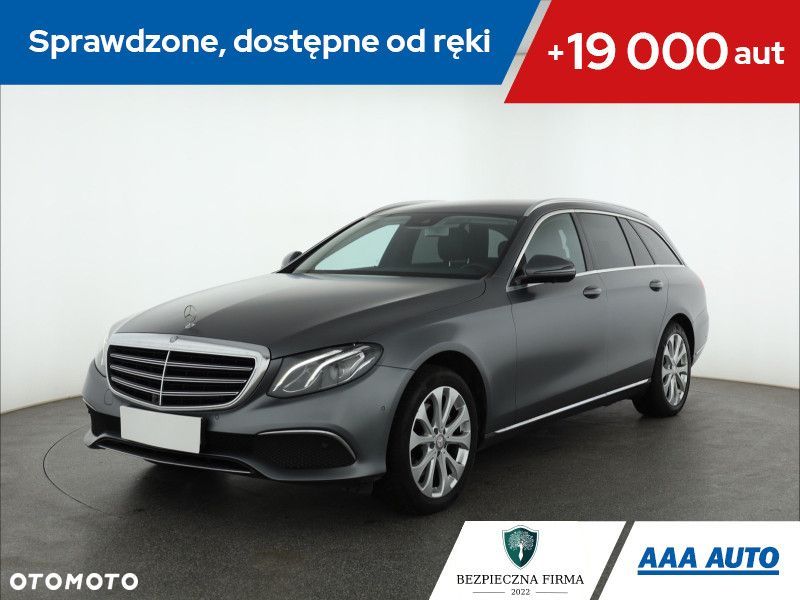 Mercedes-Benz Klasa E - 2