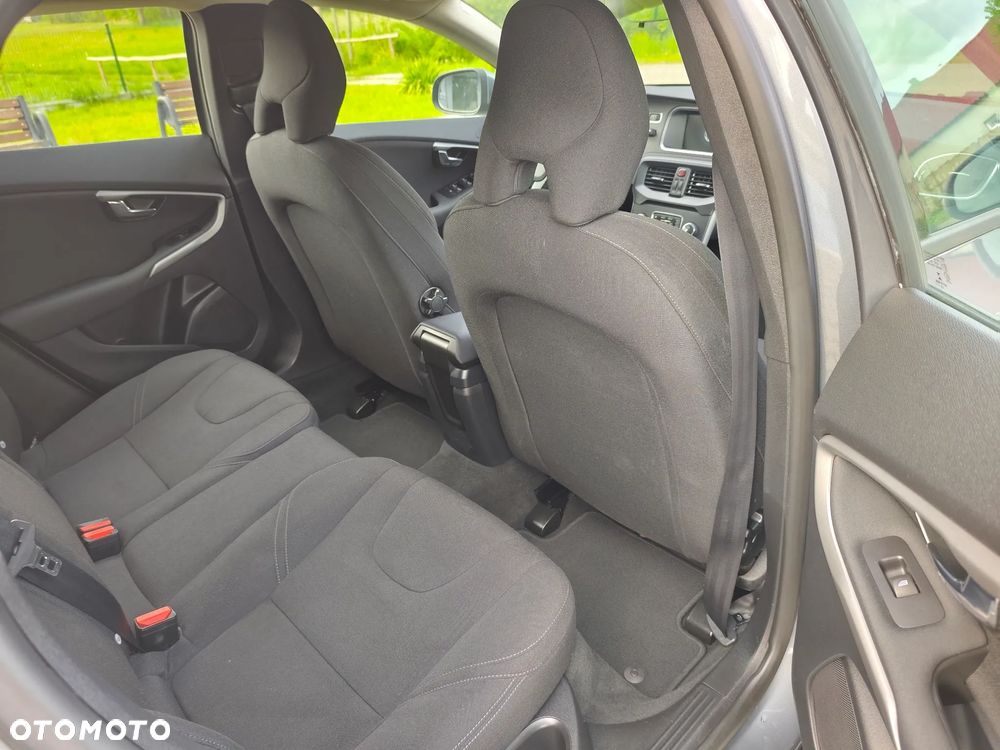 Volvo V40 D2 - 20