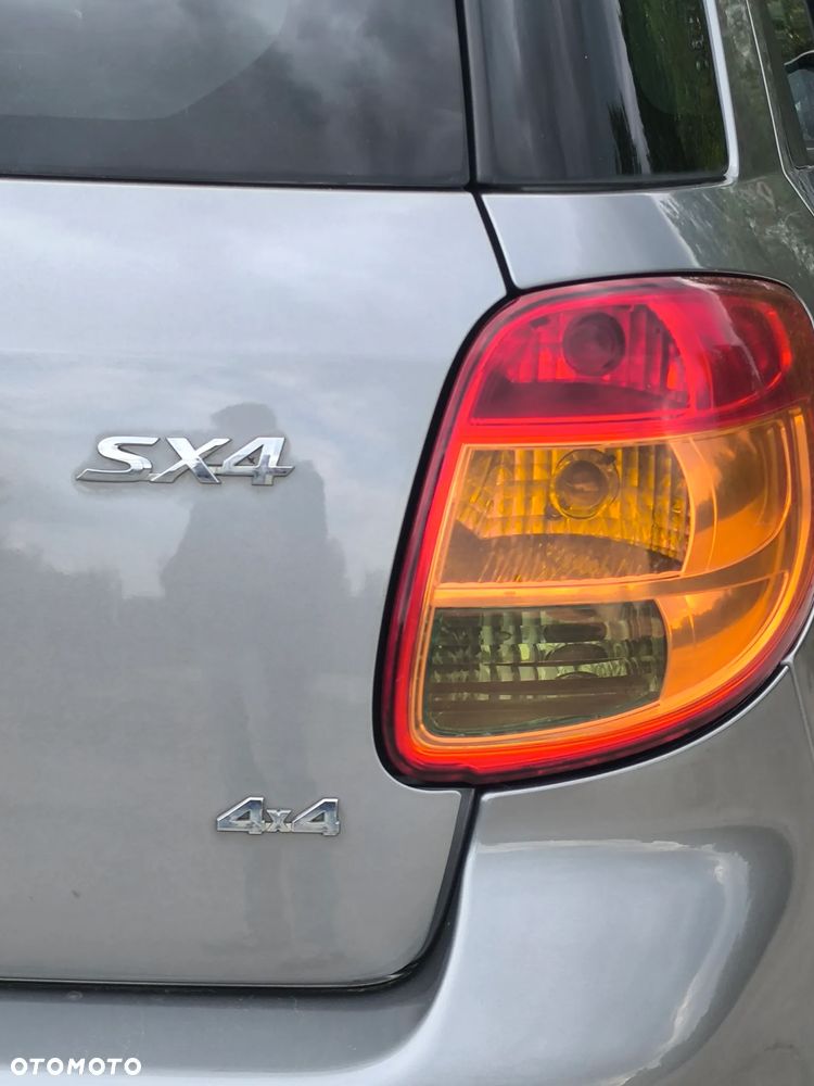 Suzuki SX4 1.6 GS / Premium 4WD - 9
