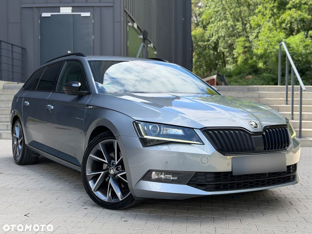 Skoda Superb 2.0 TDI DSG Sportline - 1