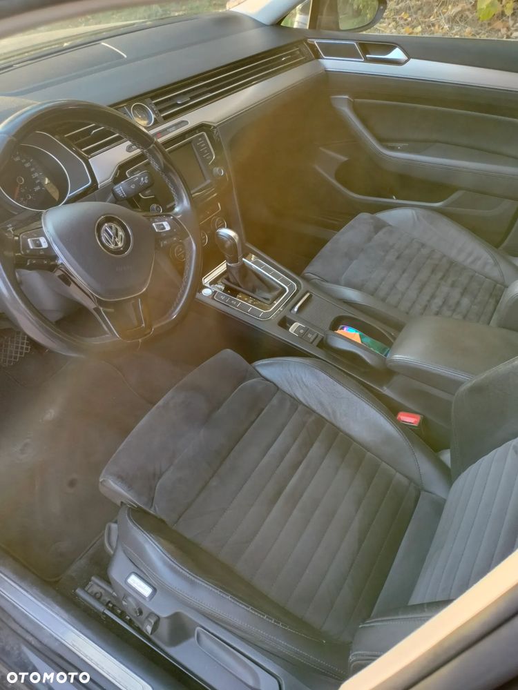 Volkswagen Passat - 15