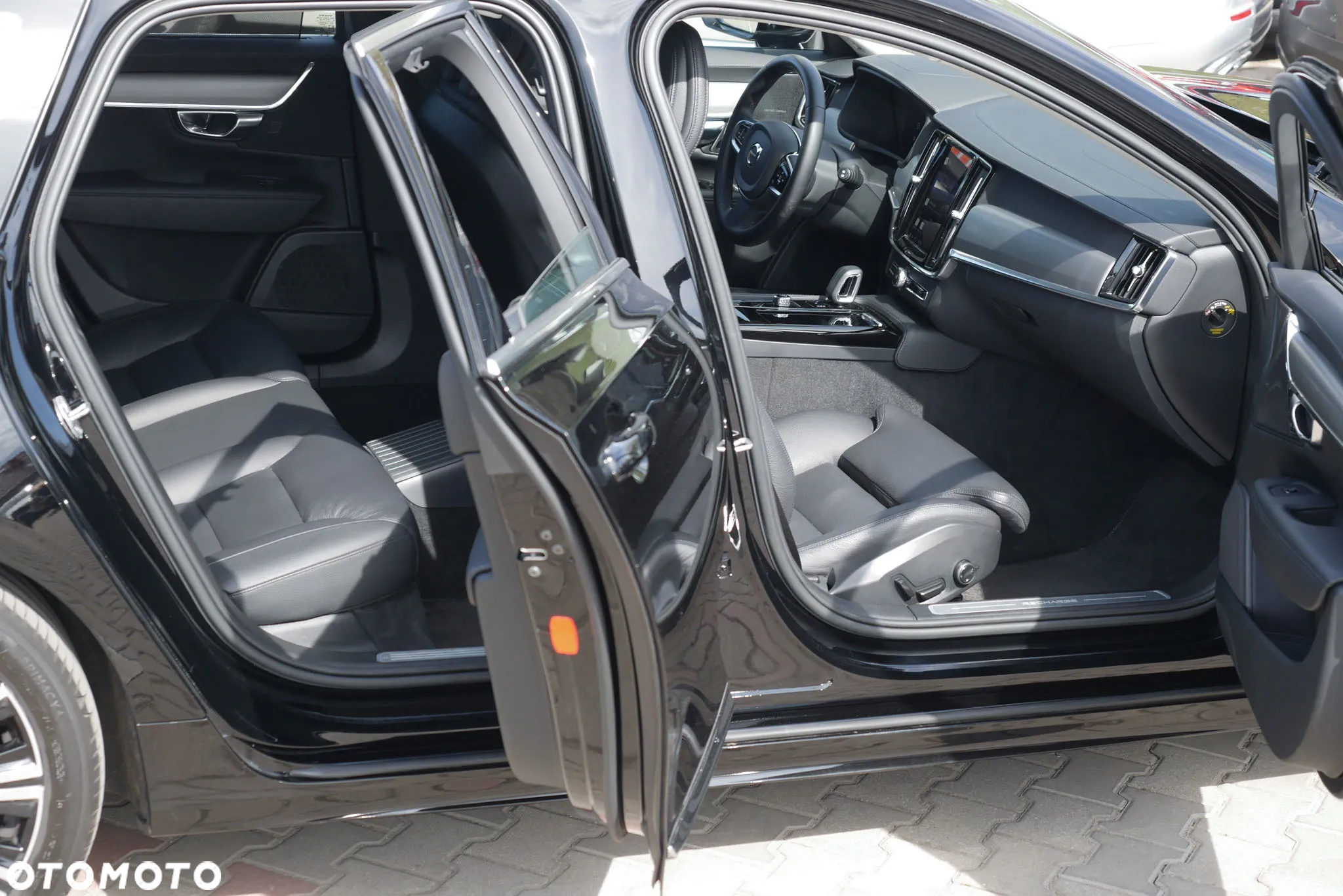 Volvo V90 T6 AWD Plug-In Hybrid Plus Bright - 11
